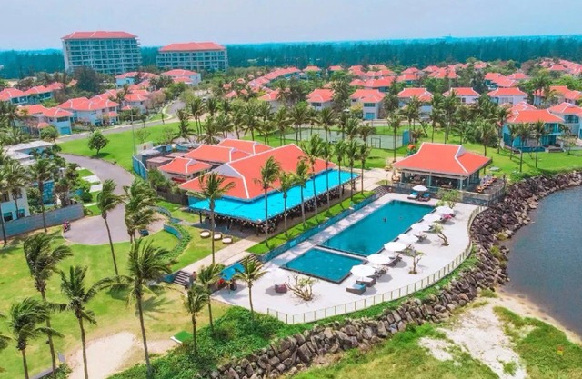 The Ocean Suites