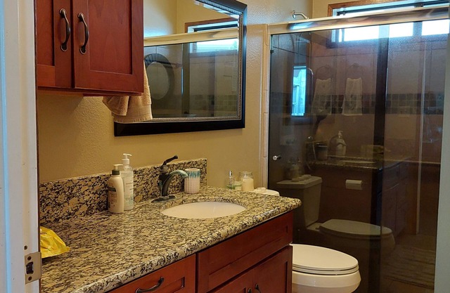 The Ohana Cottage, your perfect Hilo Getaway!