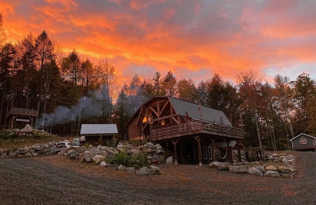 The Overlook House: Sauna and View Deck by Stratton Mountain