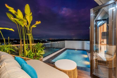 The Peak - 2BR Luxury Hill Villa Nusa Dua