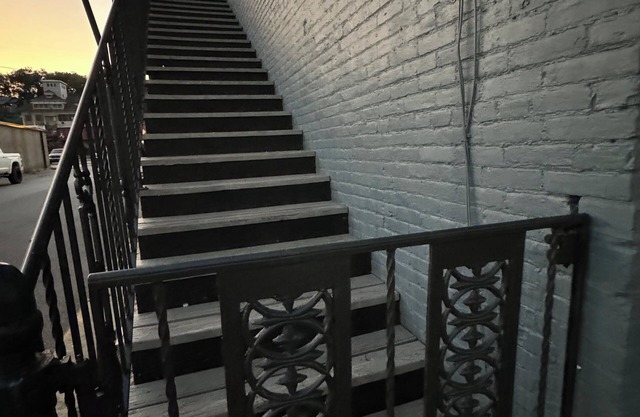 The Perch at Main Street Suites: A great way to experience downtown Van Buren!