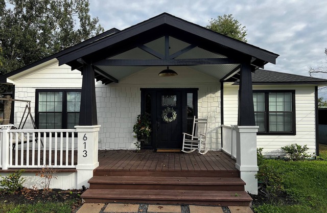 The Piano House, 613 S. Charles St, Bellville, Tx 77418