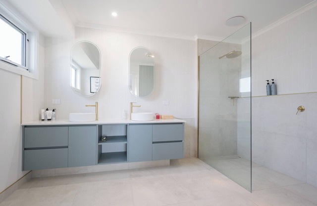 The Pool House on Cook