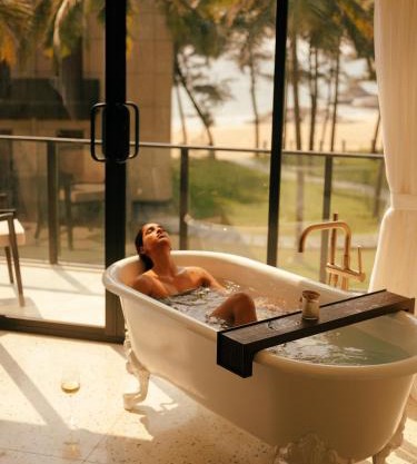 The Postcard on the Arabian Sea