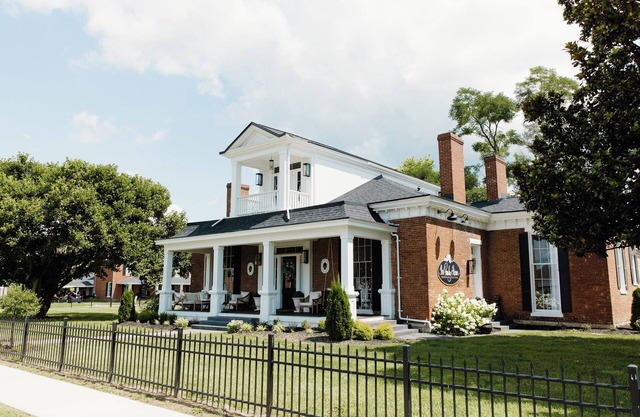 The Presley House: Historic Downtown Riverfront Home