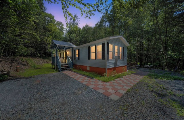 The River House - Sauna & Hot Tub