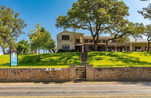 The River Oaks Lodge Main House, 7 Bedrooms, 7.5 Bathrooms!