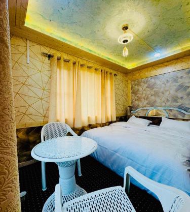 The riverwood resort gulmarg