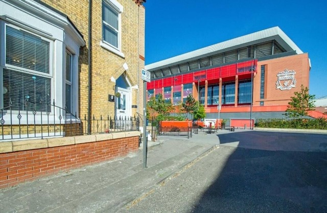 The Rockfield By Serene Stays