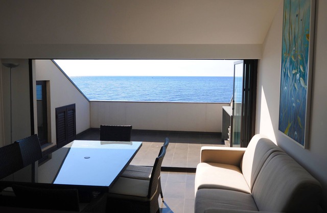 The roof on the Sea - Apartments