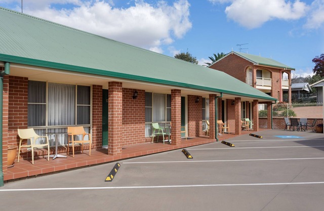 The Roseville Apartments