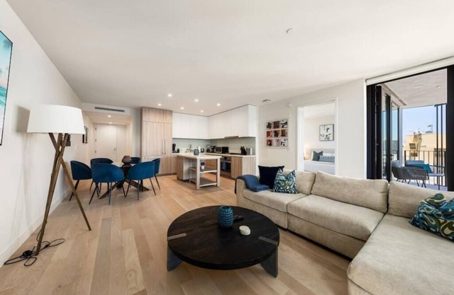 The Sapphire Nest Luxe 2BR with Ocean-View Rooftop Heated Pool, Gym & Fire Pit