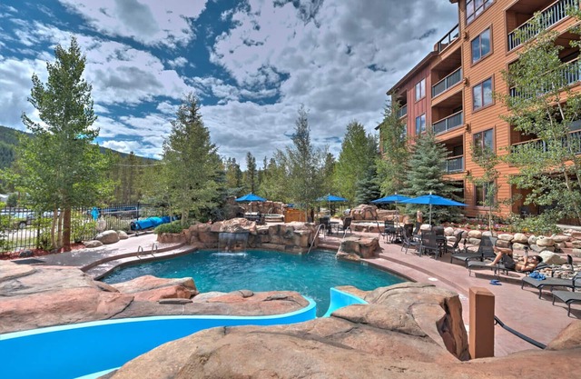 The Springs, Extra Large Condo. Cool winter deals!