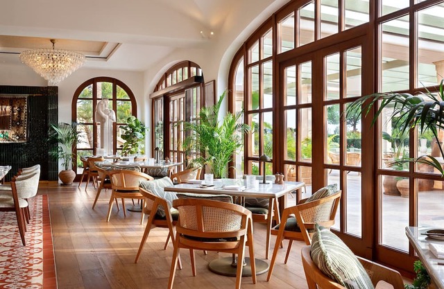 The St. Regis Mardavall Mallorca Resort