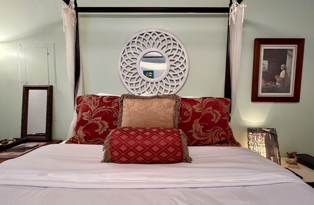 The Starlight Retreat - 2bd/1ba w/Huge Yard