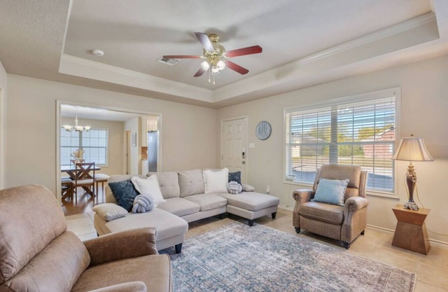 The Sterling House~Aggieland Vacation Rentals