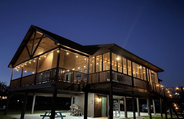 The Stilt House on Lake Fork-Relax and Enjoy our Amenities