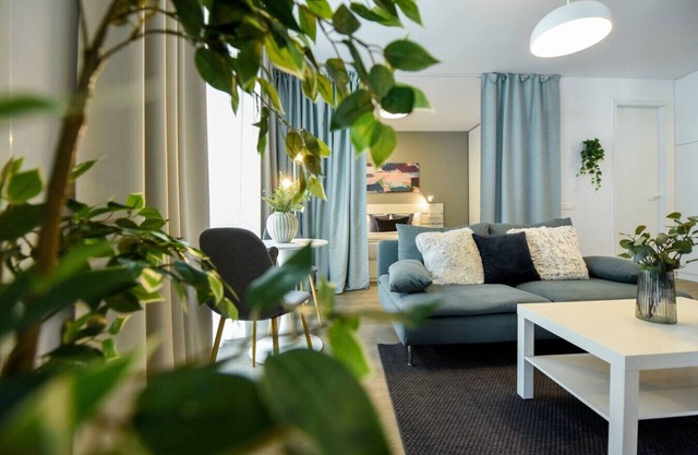 THE STORY TELLER | Cloud9 Cozy Studio