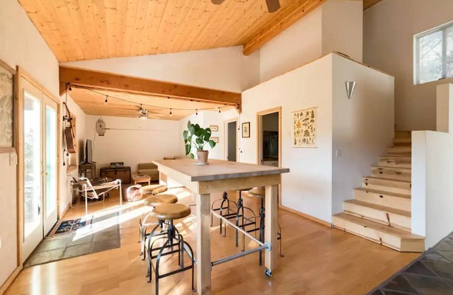"The Treehouse" Cozy cabin at Mt. Lemmon with amazing views!