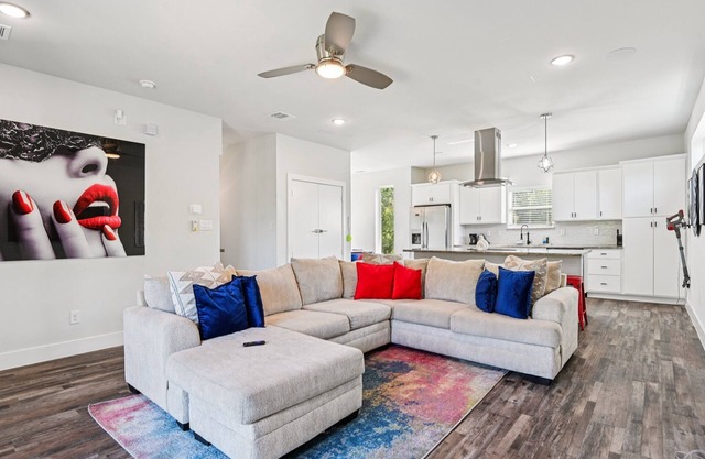 “The Ultimate View: Skyline Luxury Retreat in Dallas”