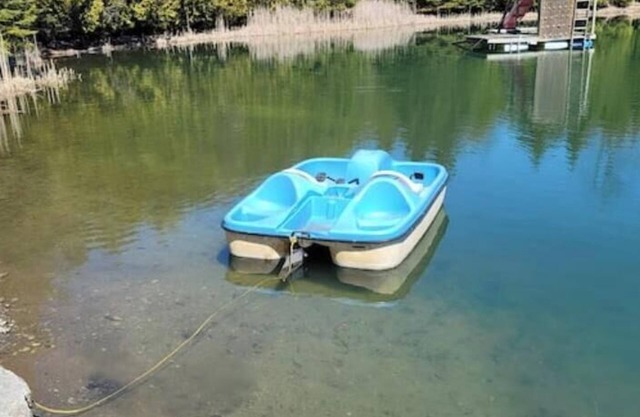 The Uxbridge Igloo on Pefferlaw Creek with Private Lake. Pet Friendly!