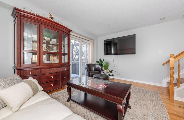 The Victorian Central: furnished mid-term rental @ Central Park, 15mins Downtown