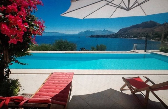 The villa of the gulf Dependance "Gli Ulivi"