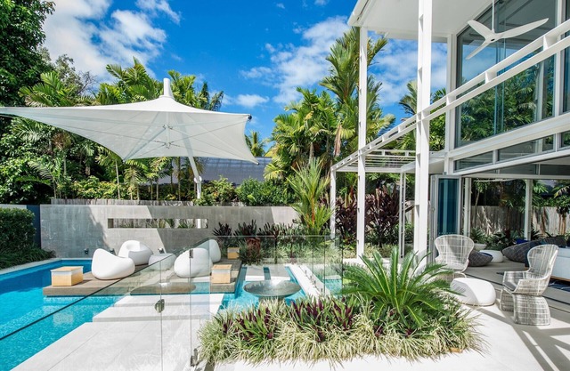The White Oasis - 5 Bedroom Luxury Home