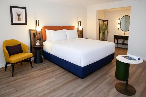 The Woodrose- NEWLY RENOVATED