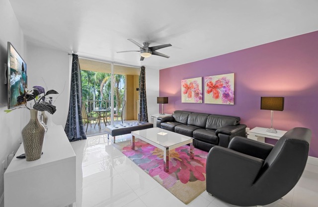 The Yacht club at Aventura, 3BD 2BA-Lovely Apt#308 Fully Equipped WIFI