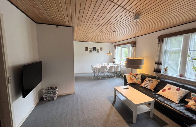 The Yellow House, 3BR