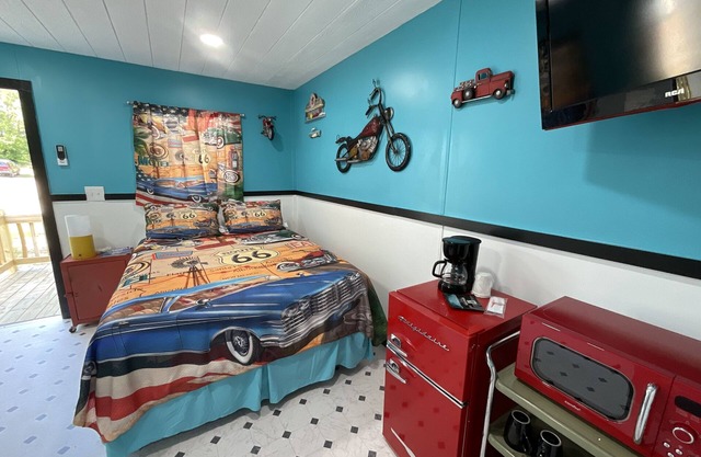 Theme cabin
