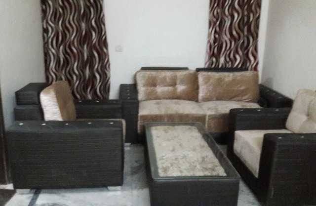 This Appartment is 3 Bdedroom Hall kitchen fully frunished.