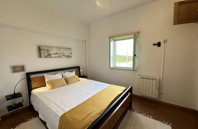 This comfortable and beautiful apartment, with 2 bedrooms and sea view, in.