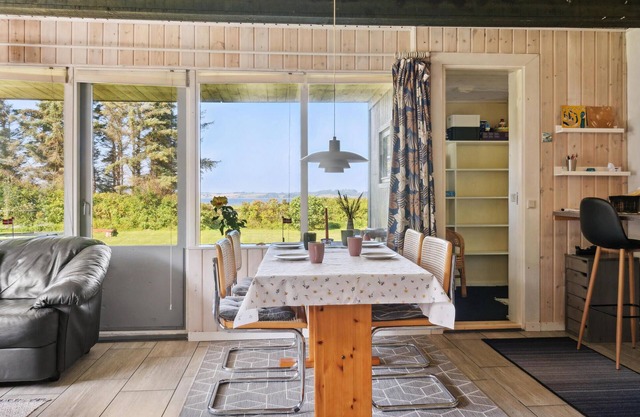 This cozy furnished vacation home awaits you on the island of Mors.