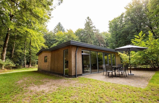 This single-storey bungalow is the ideal holiday accommodation for groups with small children or people with limited mobility.