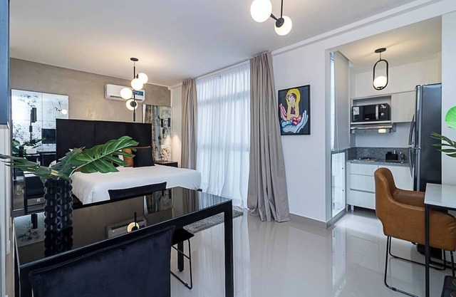 This studio is a 0 bedroom(s), 1 bathrooms, located in Centro, Buenos Aires.