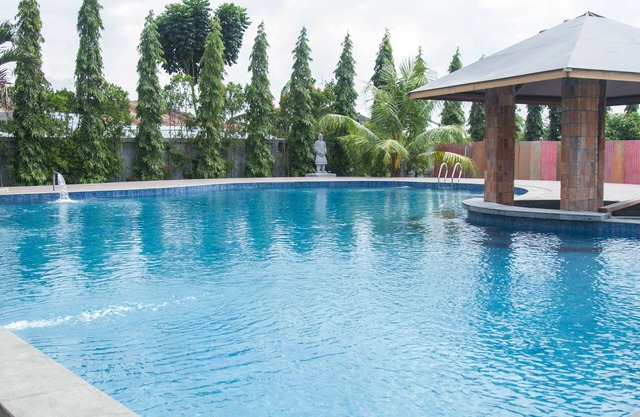 Thong's Inn - KNO Kualanamu Transit Hotel