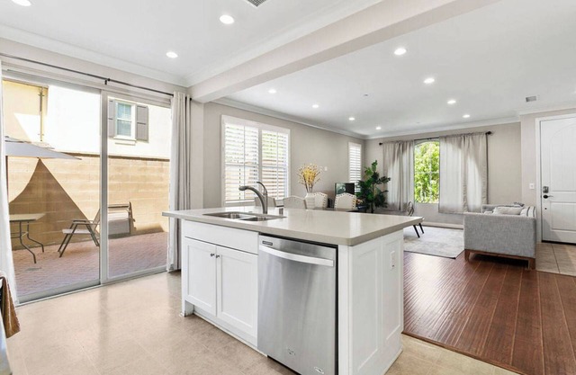Thornhurst Gorgeous #25