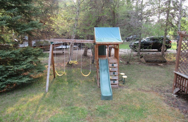 *Thoroughly Sanitized.*Cedar Cabin, short walk to Downtown Clear Lake