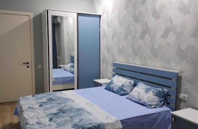 Three bedrom apartment in Kandelaki str. #205