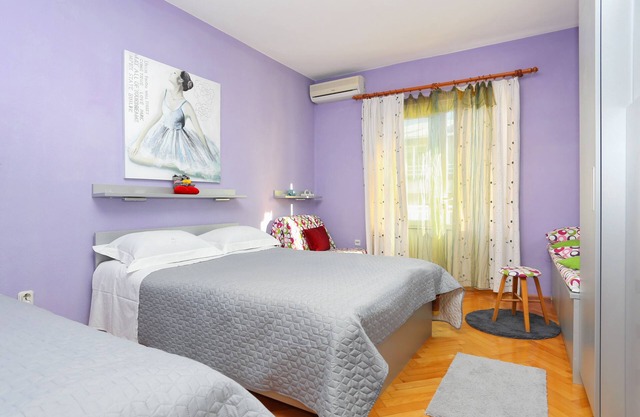 Three bedroom apartment with terrace and sea view Podgora, Makarska (A-16476-a)