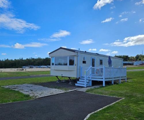 Thurston Manor Caravan Park, Pony Meadow