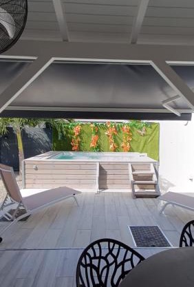 TI alizés - 2 ch - piscine privée