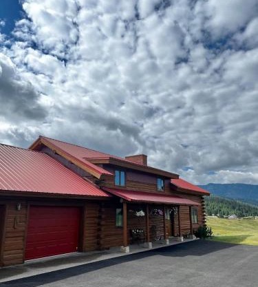 Timberline Cabin Near Bozeman
