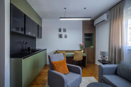 Timeless Comfort in the City