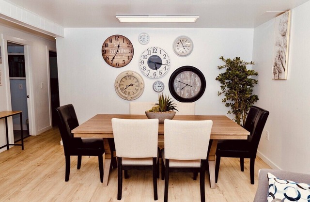 Timeless Confort and Charming 2-bedroom decor apartment in West Jordan