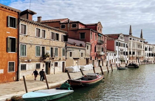 Timeless Elegance with Canal Views in Cannaregionnnnnnn