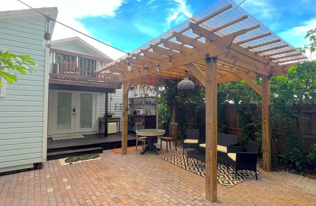 Tiny Home Hideaway - Patio Pet-Friendly