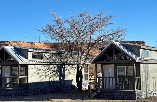 Tiny Home King Room #21A